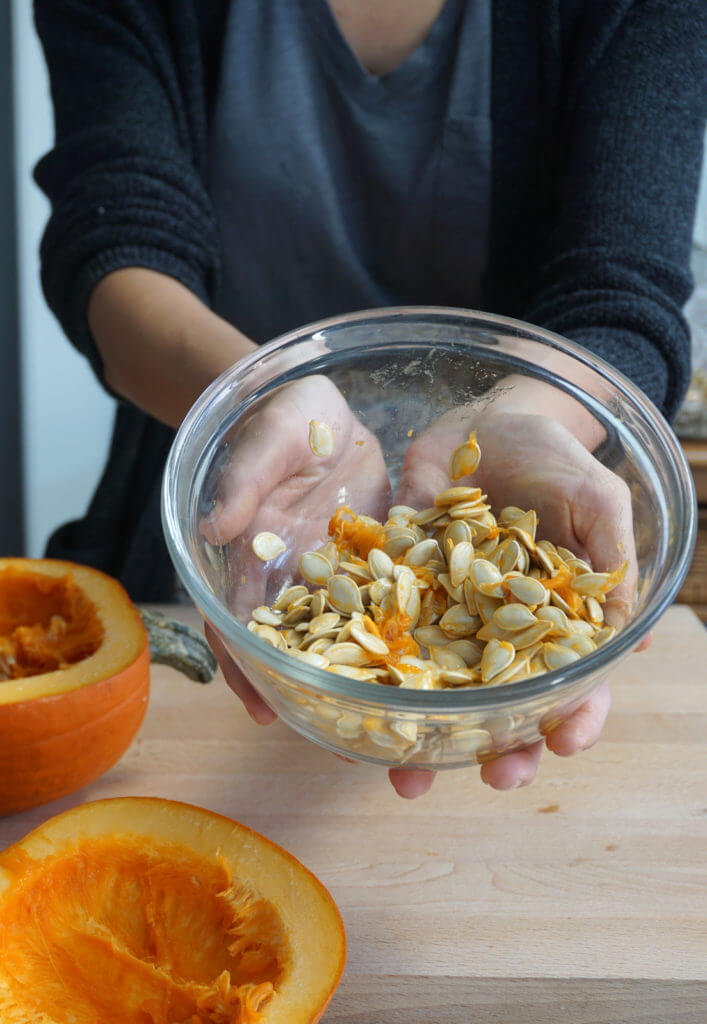 How to Make Toasted Pumpkin Seeds