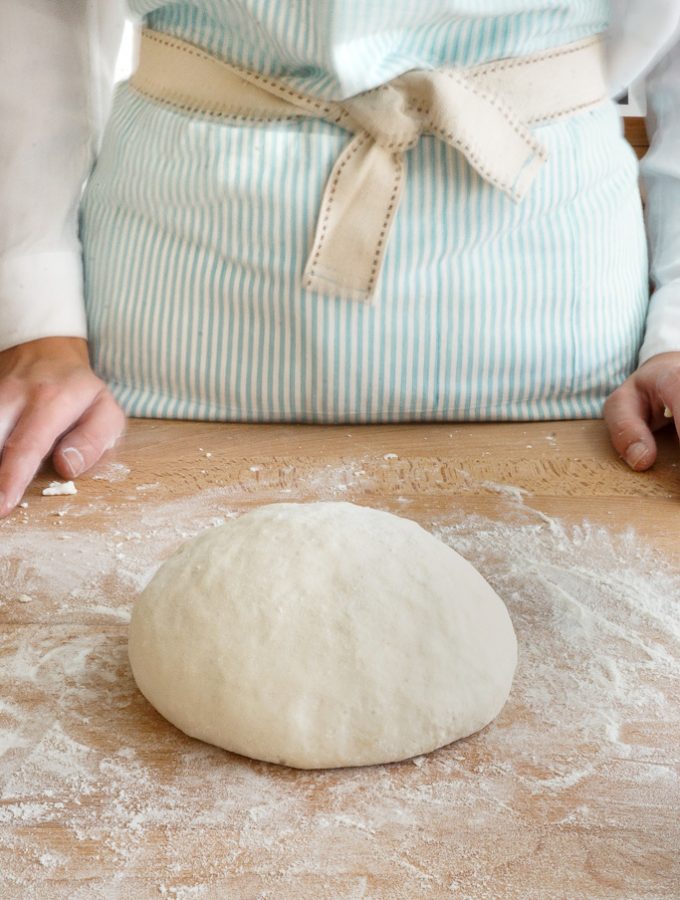 Step by step - learn how to make homemade pizza dough