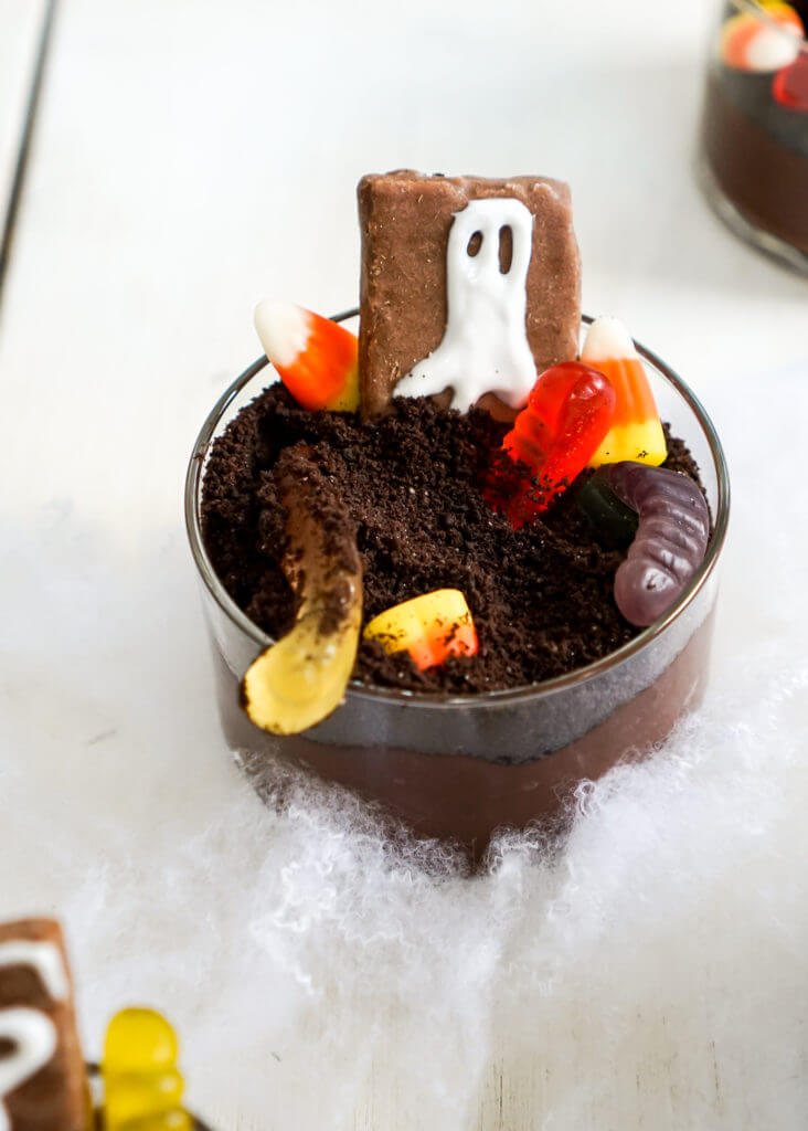 Chocolate Pudding Graves 