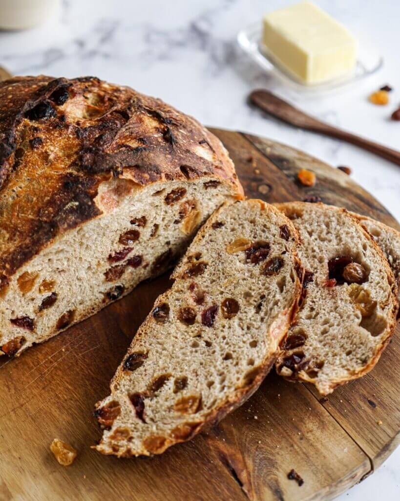 Simple no knead raisin bread