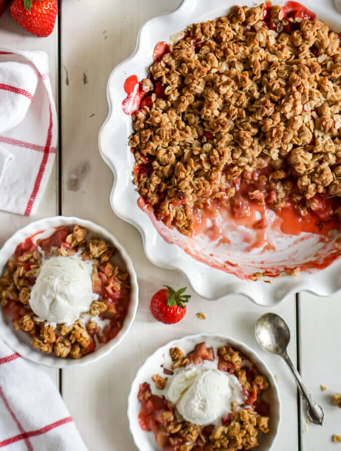 old fashioned strawberry rhubarb crisp with ginger