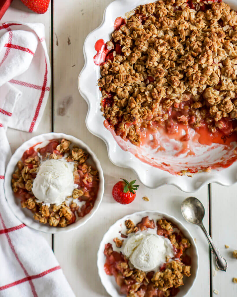 Old Fashioned Strawberry Rhubarb Crisp with Ginger 